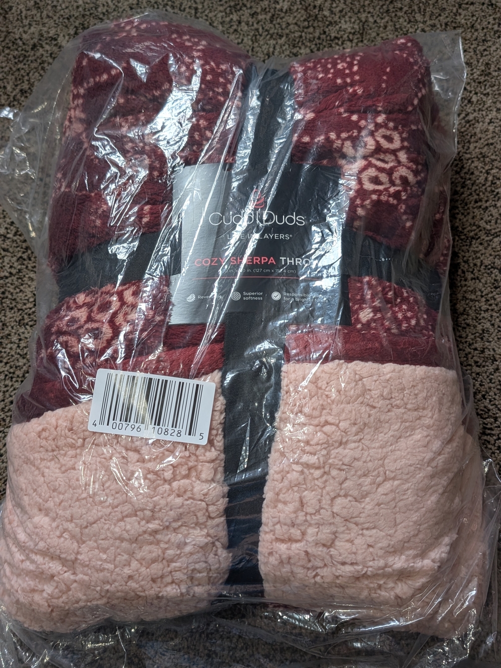 Cuddle Duds Reversible Sherpa Throw - Deep Maroon & Blush